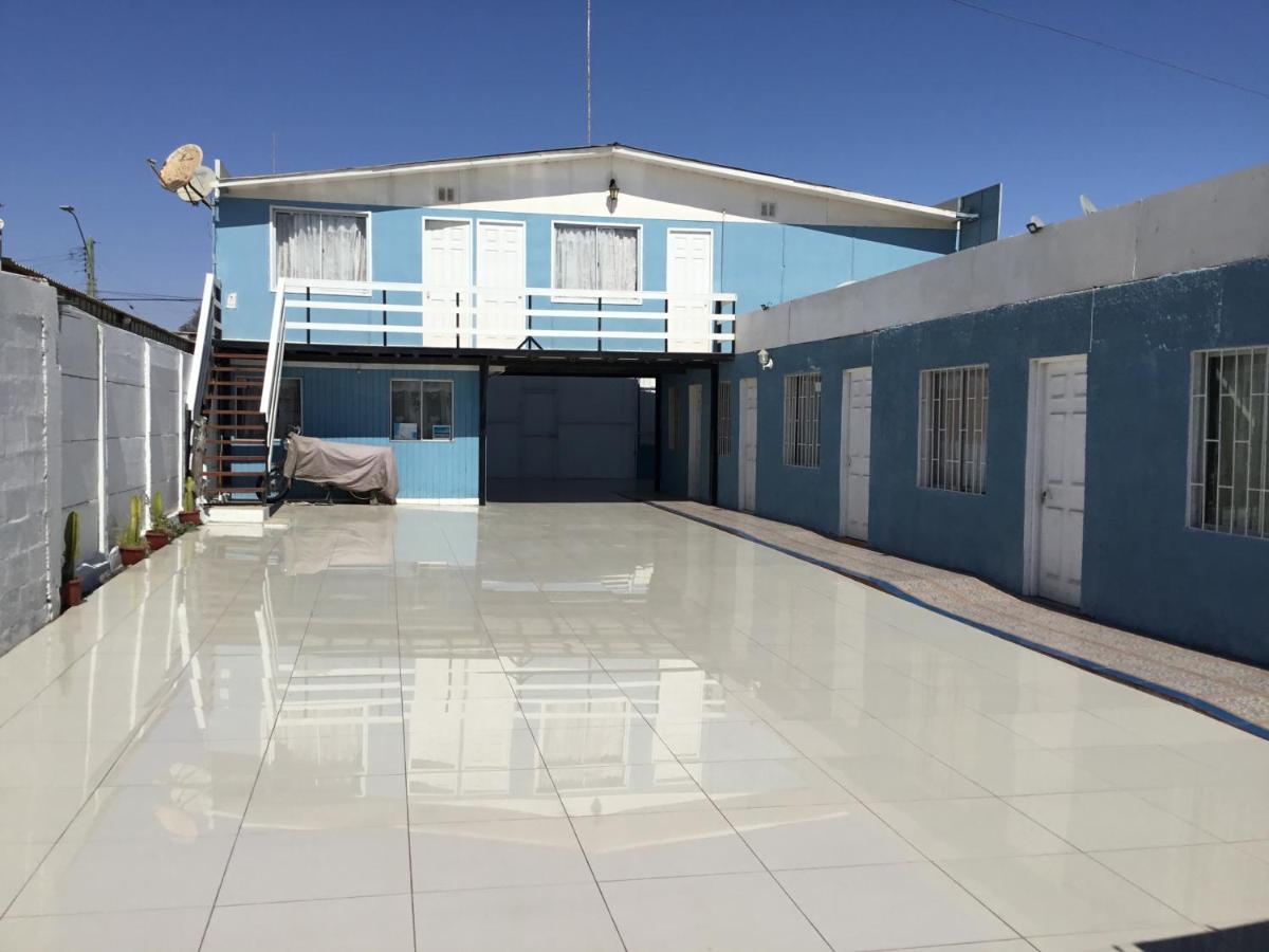 Playa Brava Hostal *